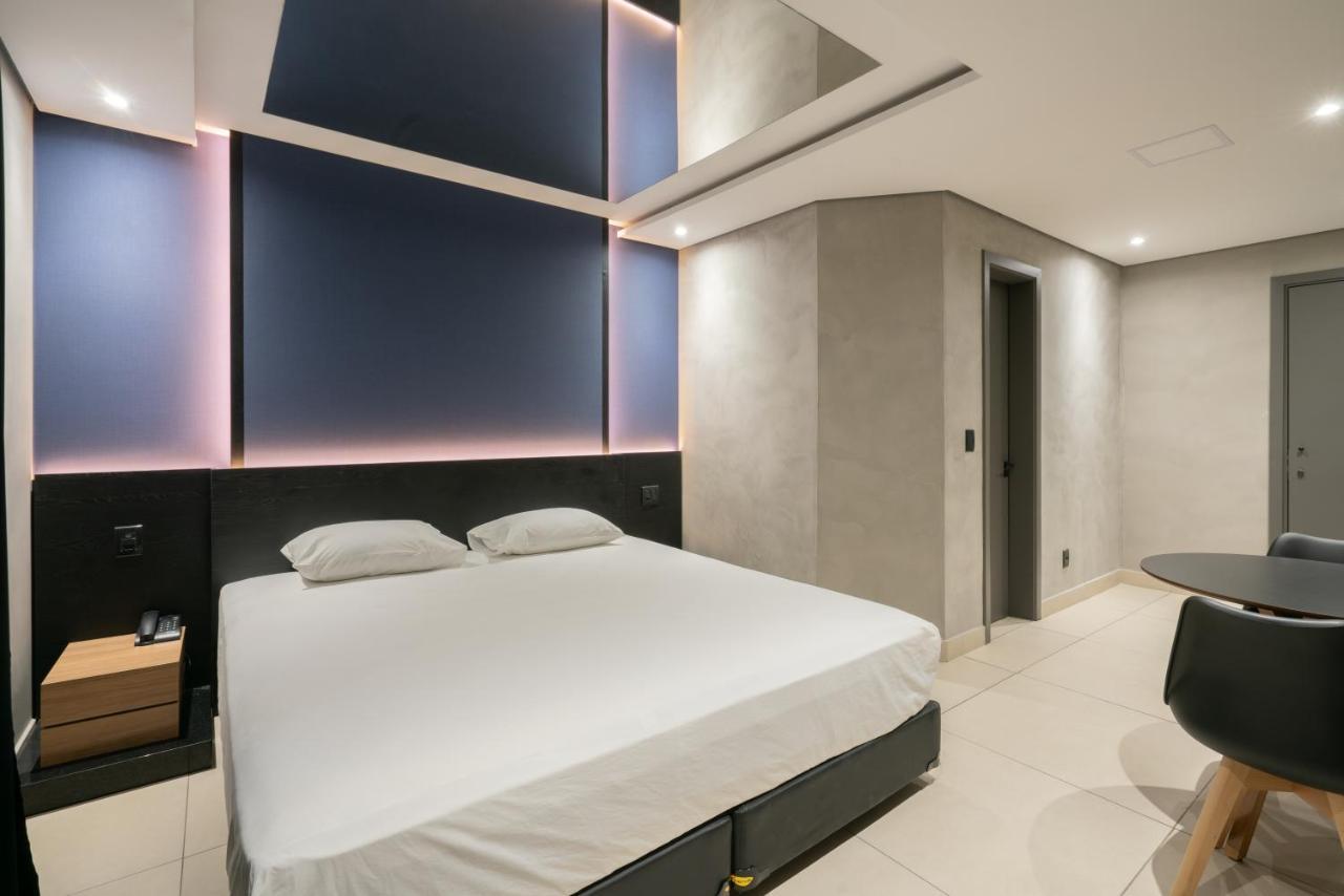 Love hotel Taiko By Drops